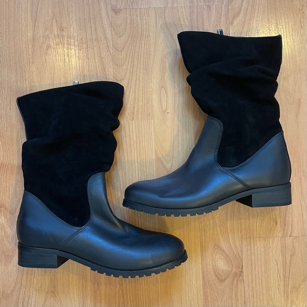 Softwalk black suede boots